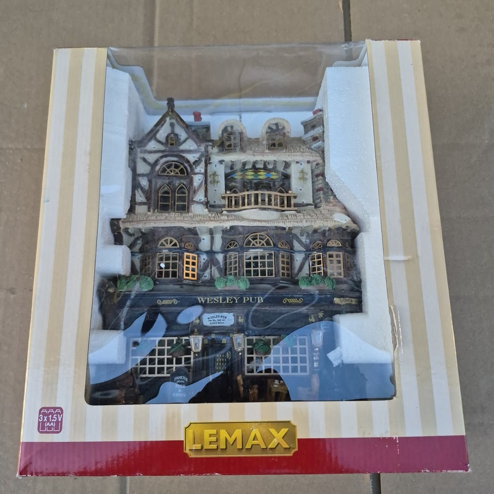 Lemax Essex Street Facade Wesley Pub Lighted Hanging Wall Setting #45099